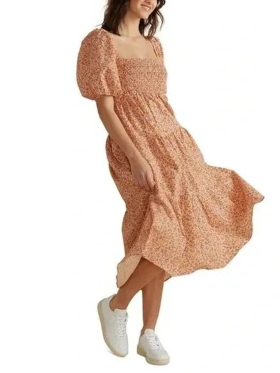 Free People Dresses & Skirts - Free People Peach Floral Smocked Square-Neck Midi Dress